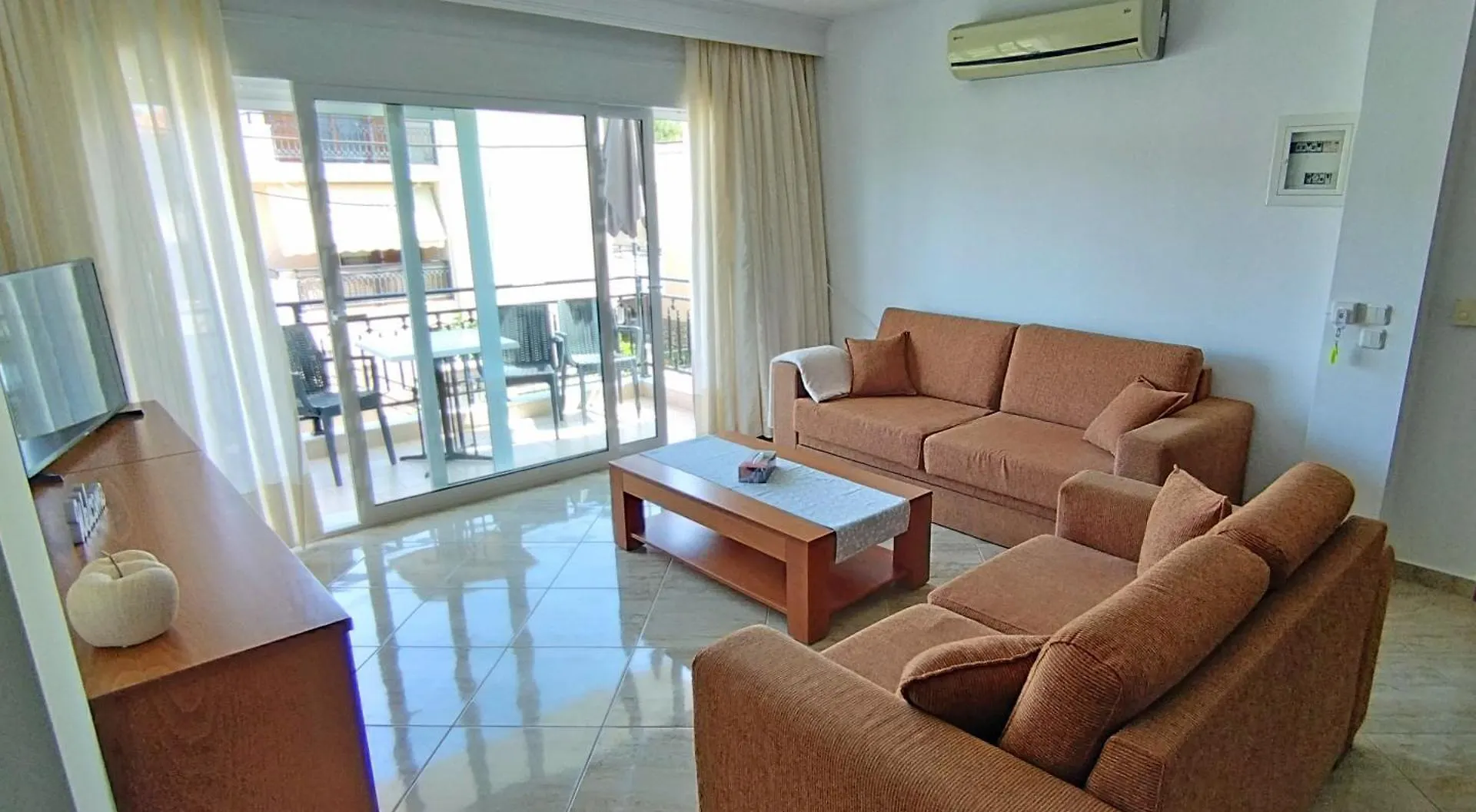 Sunrise Metamorfosi Apartment